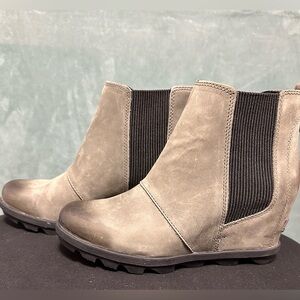 Sorel Joan of Arctic Wedge II Chelsea Size 9